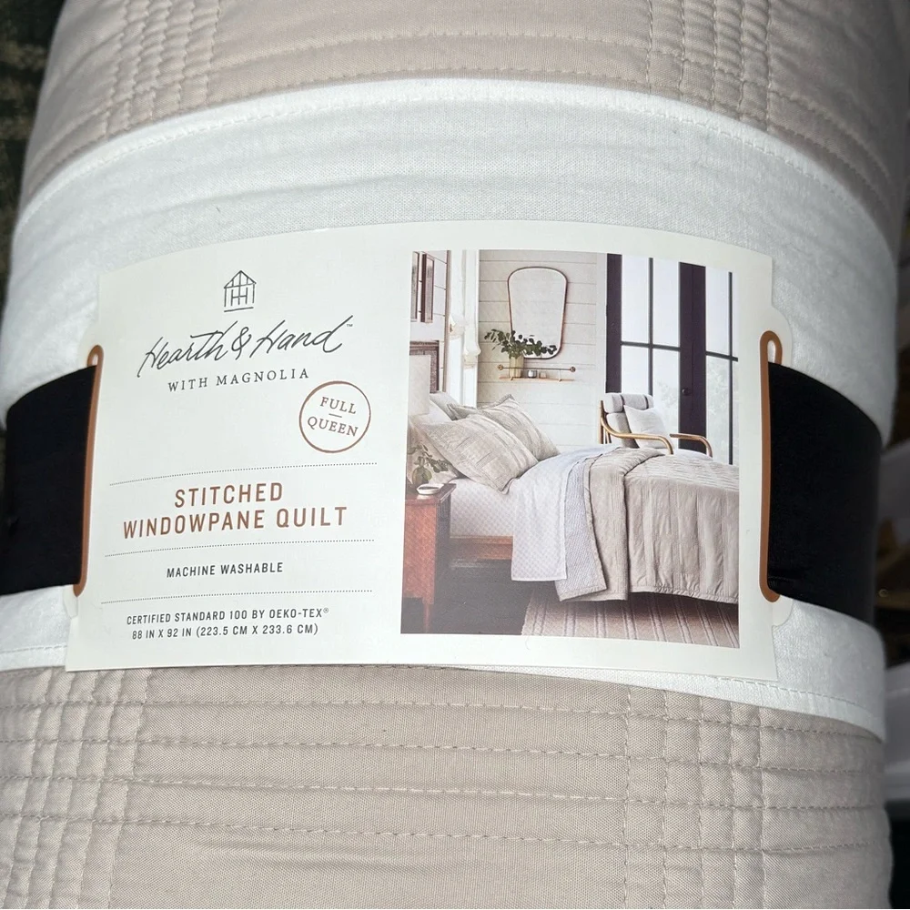 HEARTH & HAND NWT grid stitch quilt -Taupe/green/cream -full/queen